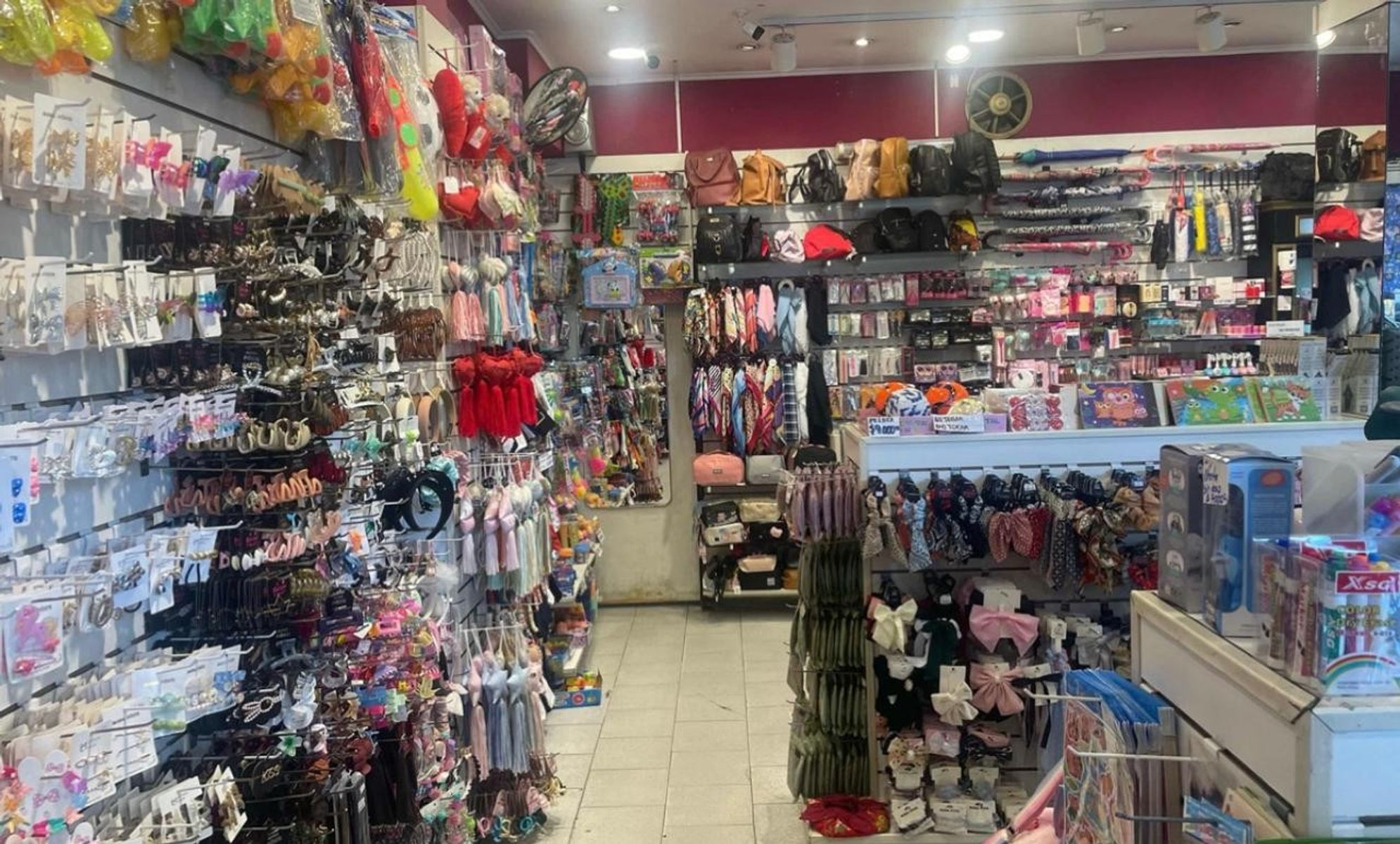 Excelente local a la Venta En Parque Patricios - 9