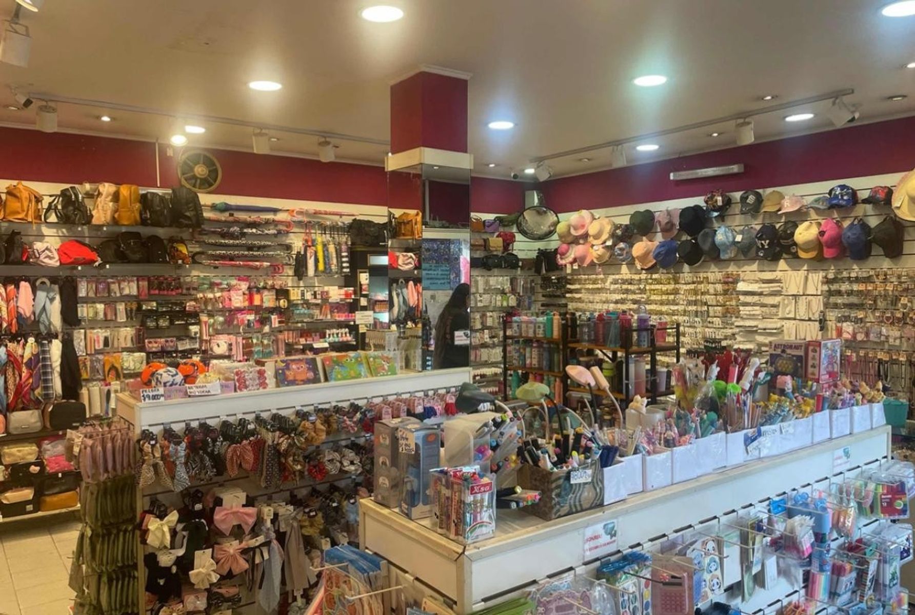 Excelente local a la Venta En Parque Patricios - 10