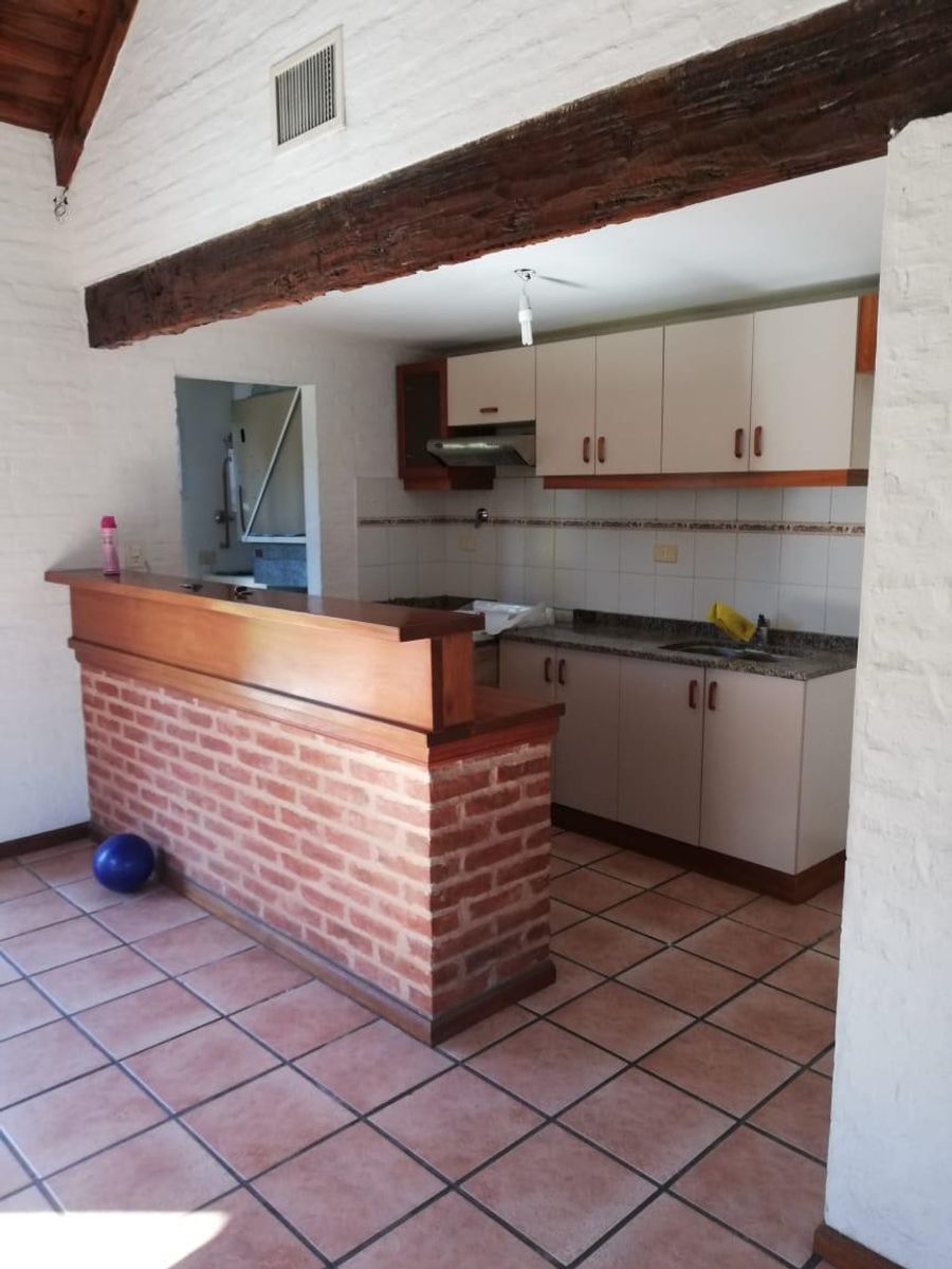 ECHEVERRIA DEL LAGO- VENTA DE CASA EN CANNING — foto 2