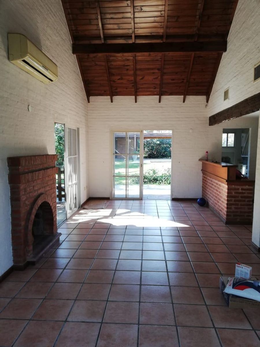 ECHEVERRIA DEL LAGO- VENTA DE CASA EN CANNING — foto 3