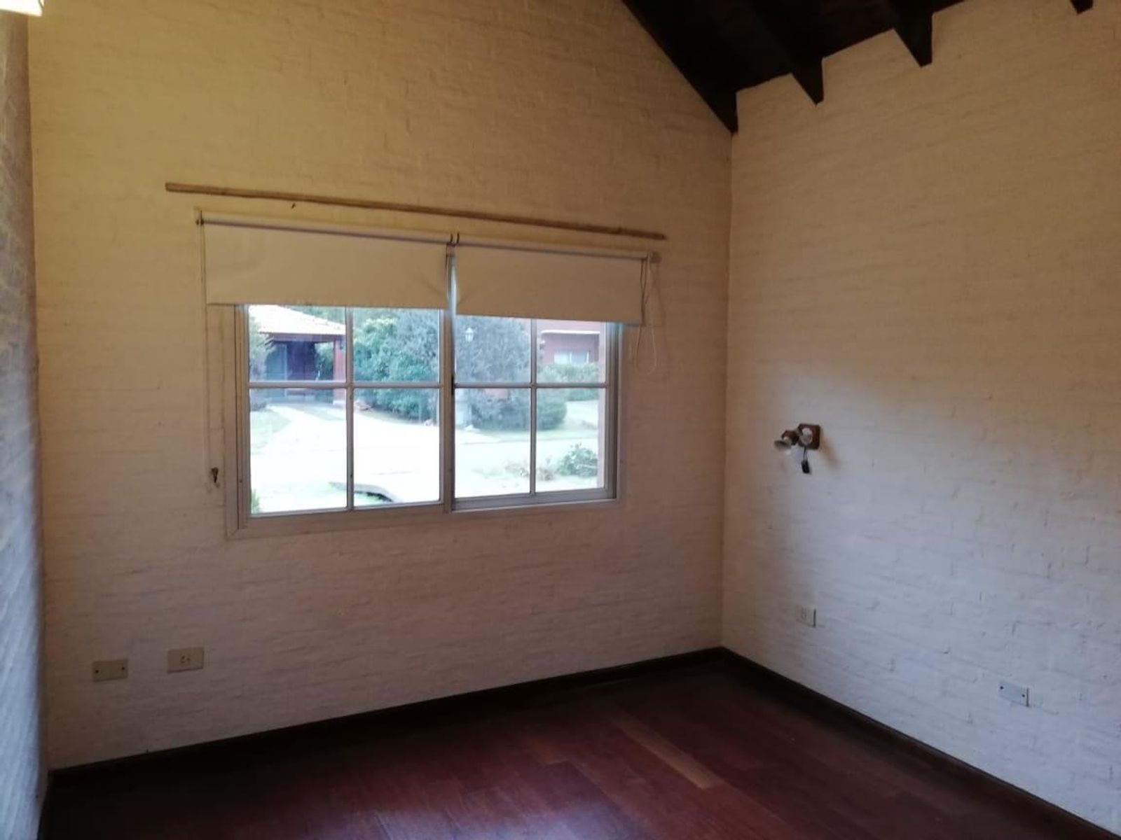ECHEVERRIA DEL LAGO- VENTA DE CASA EN CANNING — foto 9