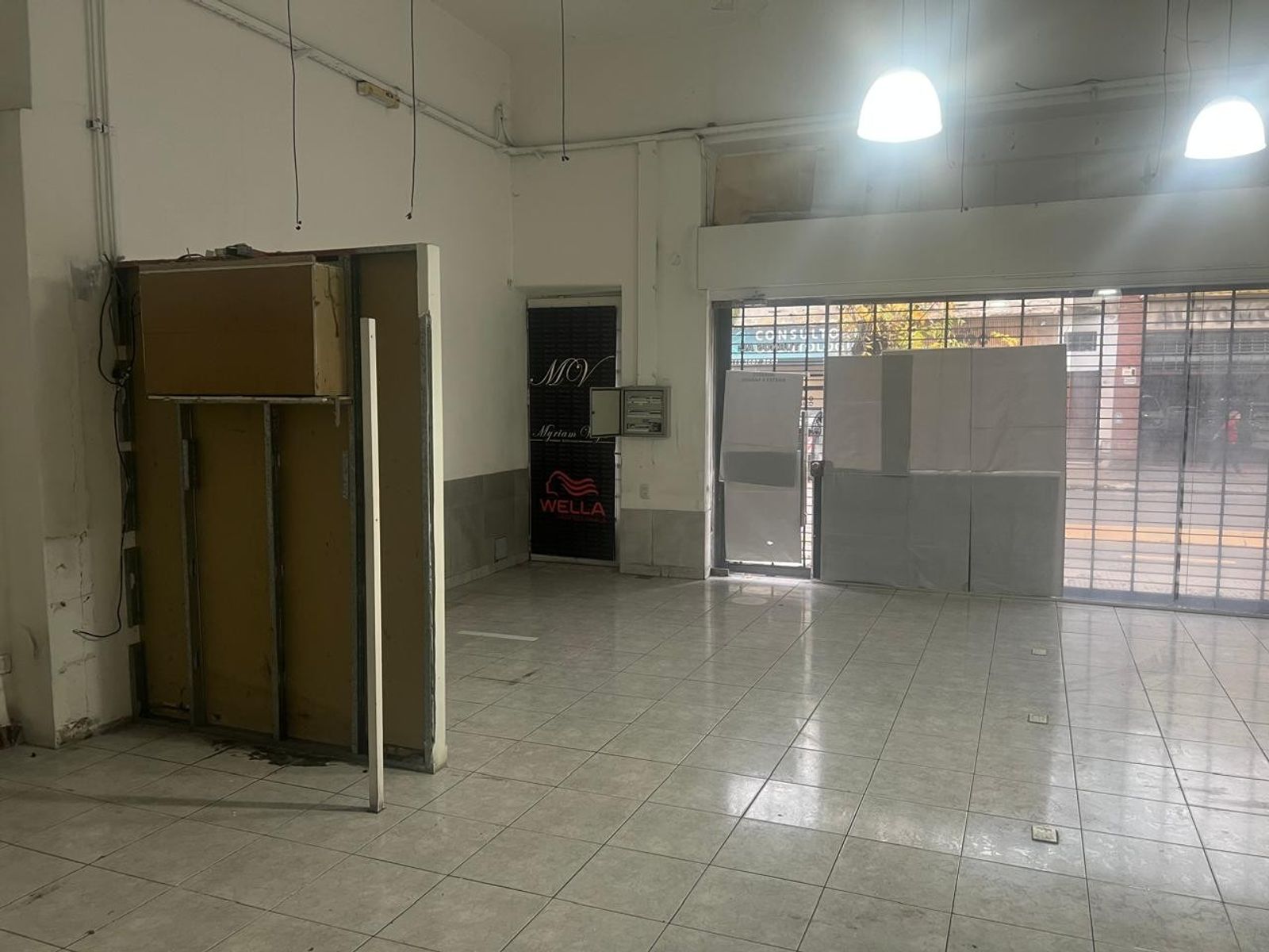 Excelente Local Comercial en Alquiler - 5