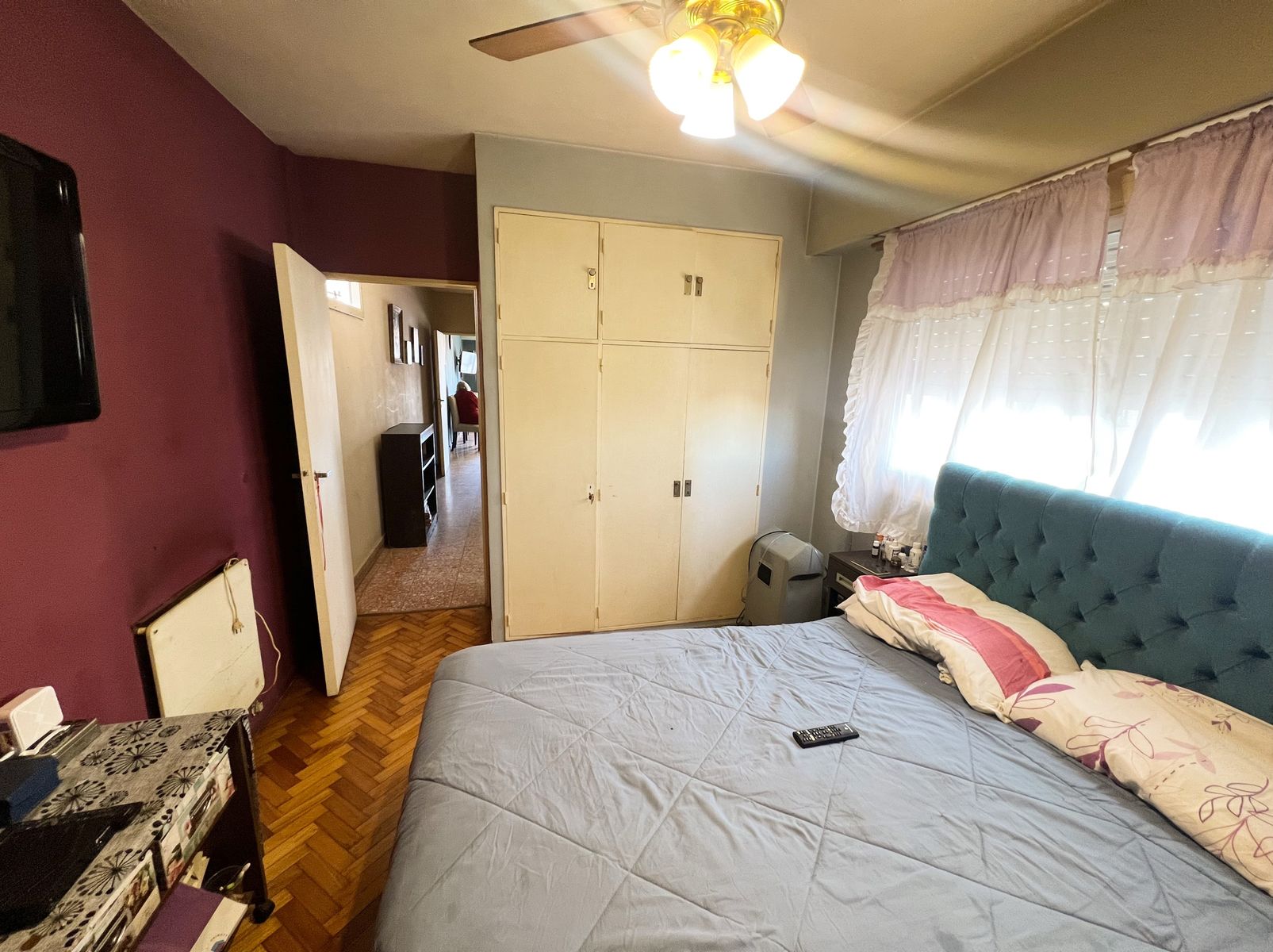 Venta depto 3 amb, al frente con balcón. — foto 4
