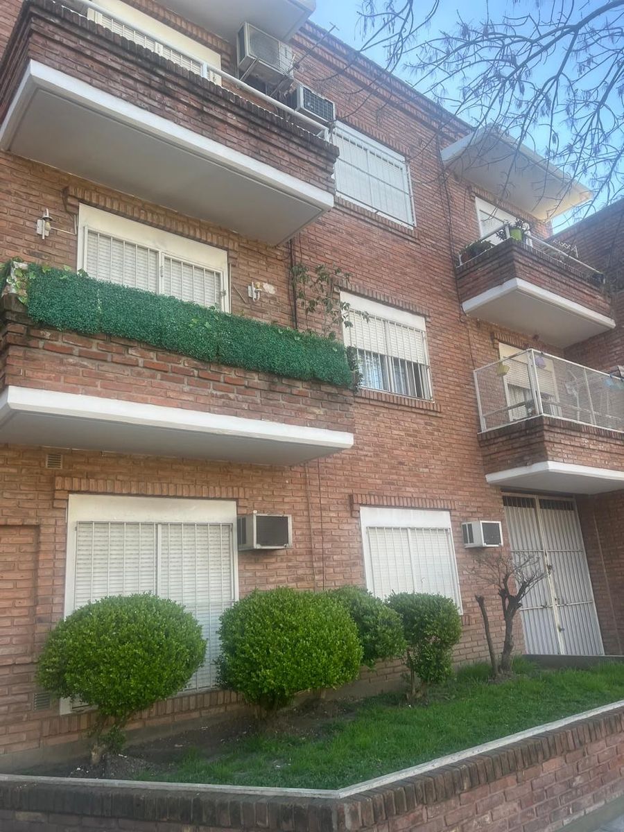 Hermoso Departamento de 2 Ambientes y Medio en Boedo — foto 2