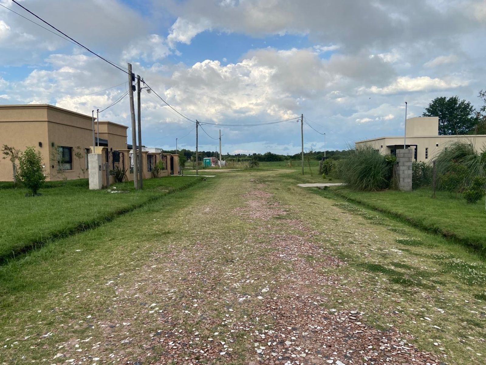 VENTA DE TERRENO EN LAS GARDENIAS-PETIÓN — foto 5