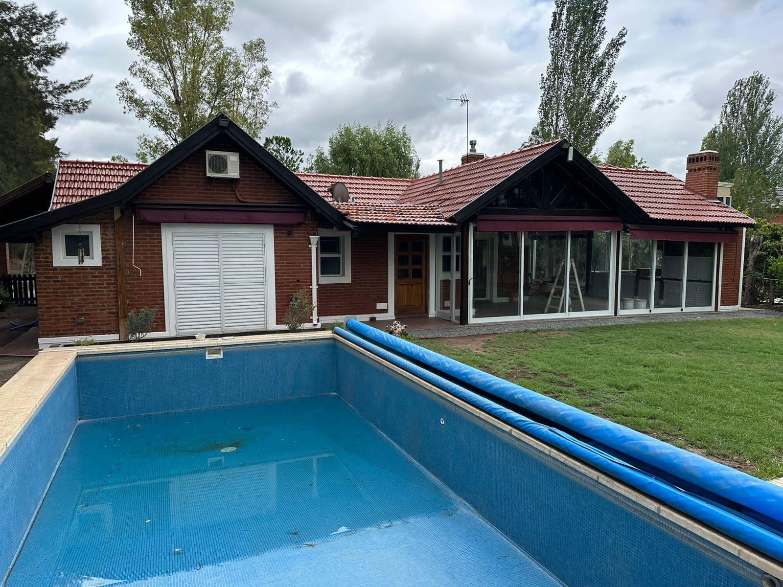 Venta de casa en Echeverría del lago de 4 amb, con piscina- Canning — foto 3