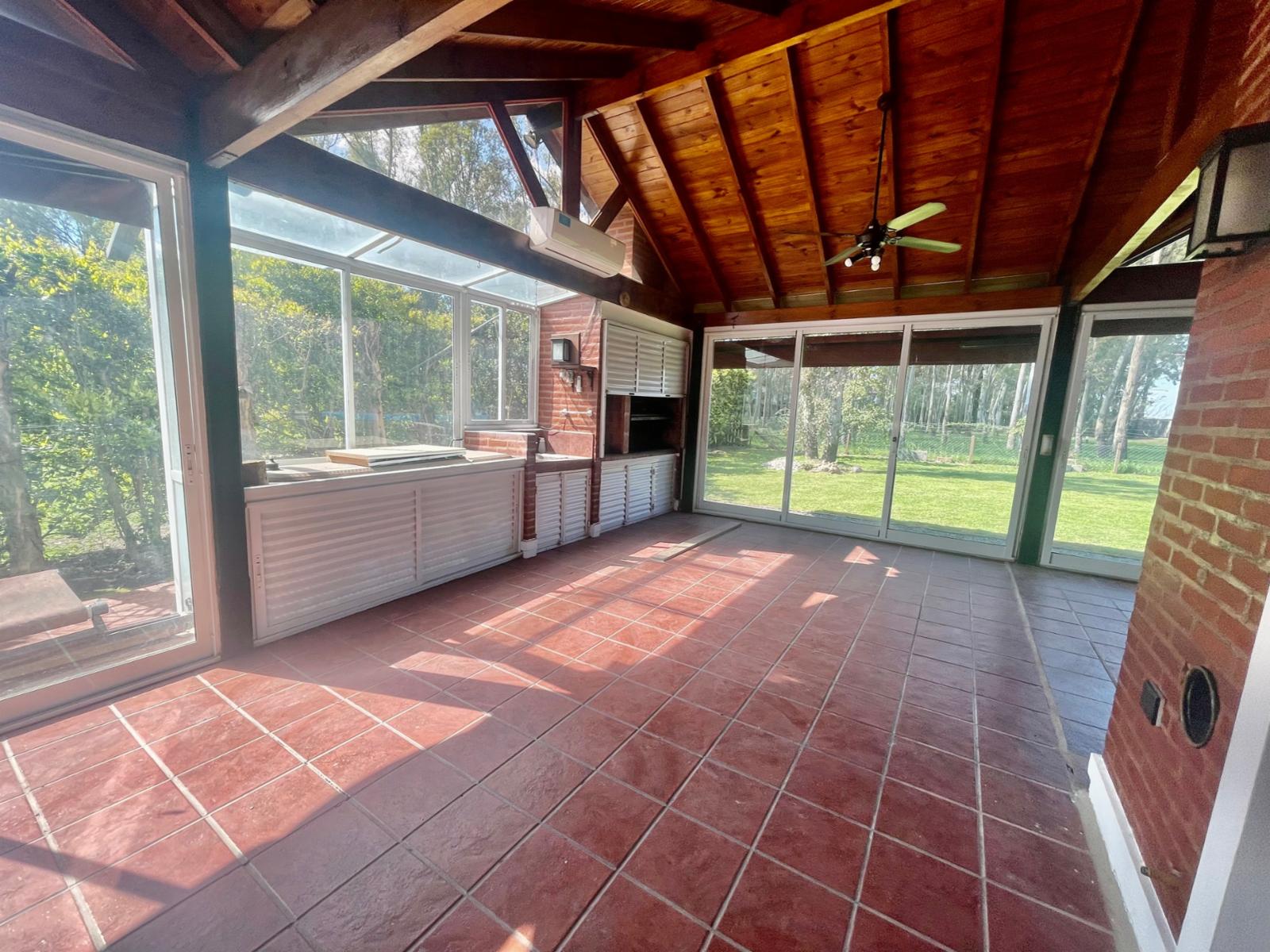 Venta de casa en Echeverría del lago de 4 amb, con piscina- Canning — foto 10