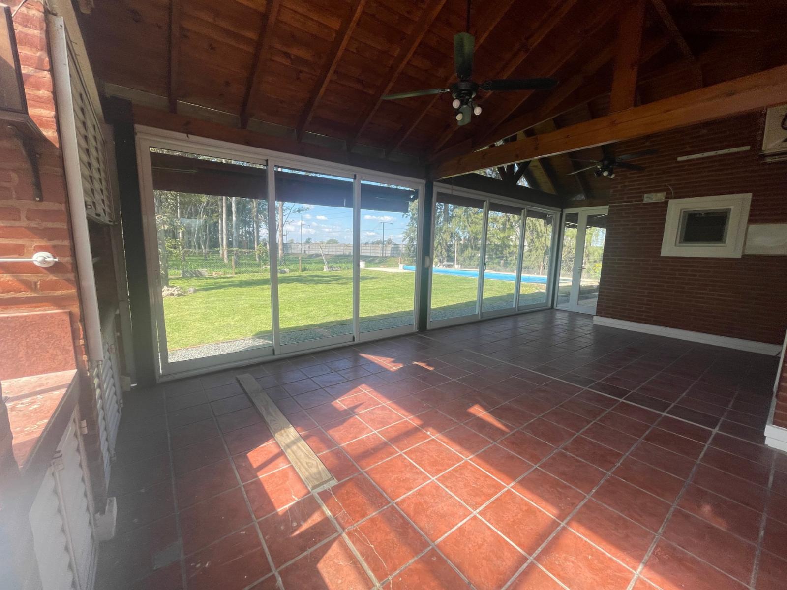 Venta de casa en Echeverría del lago de 4 amb, con piscina- Canning — foto 11