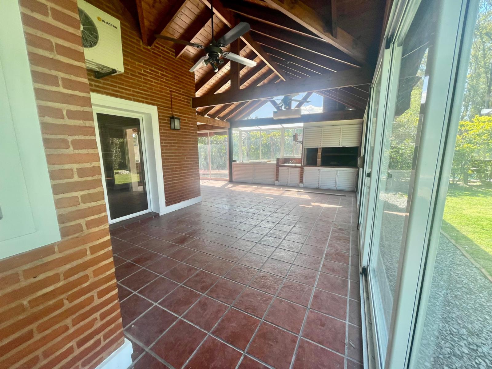 Venta de casa en Echeverría del lago de 4 amb, con piscina- Canning — foto 13