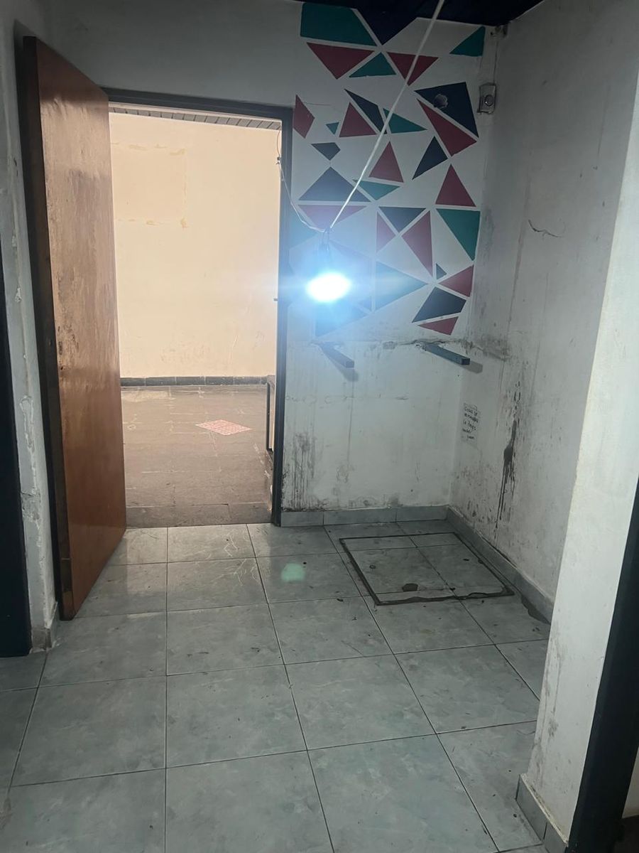 Venta Casa A Reciclar 5 Ambientes en Boedo — foto 9