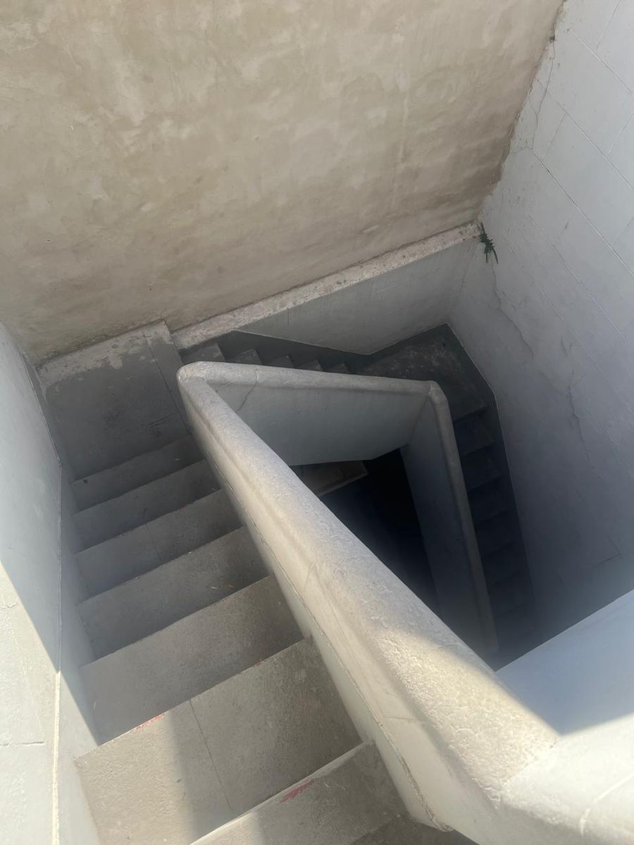 Venta Local Comercial con Vivienda a reciclar - 11