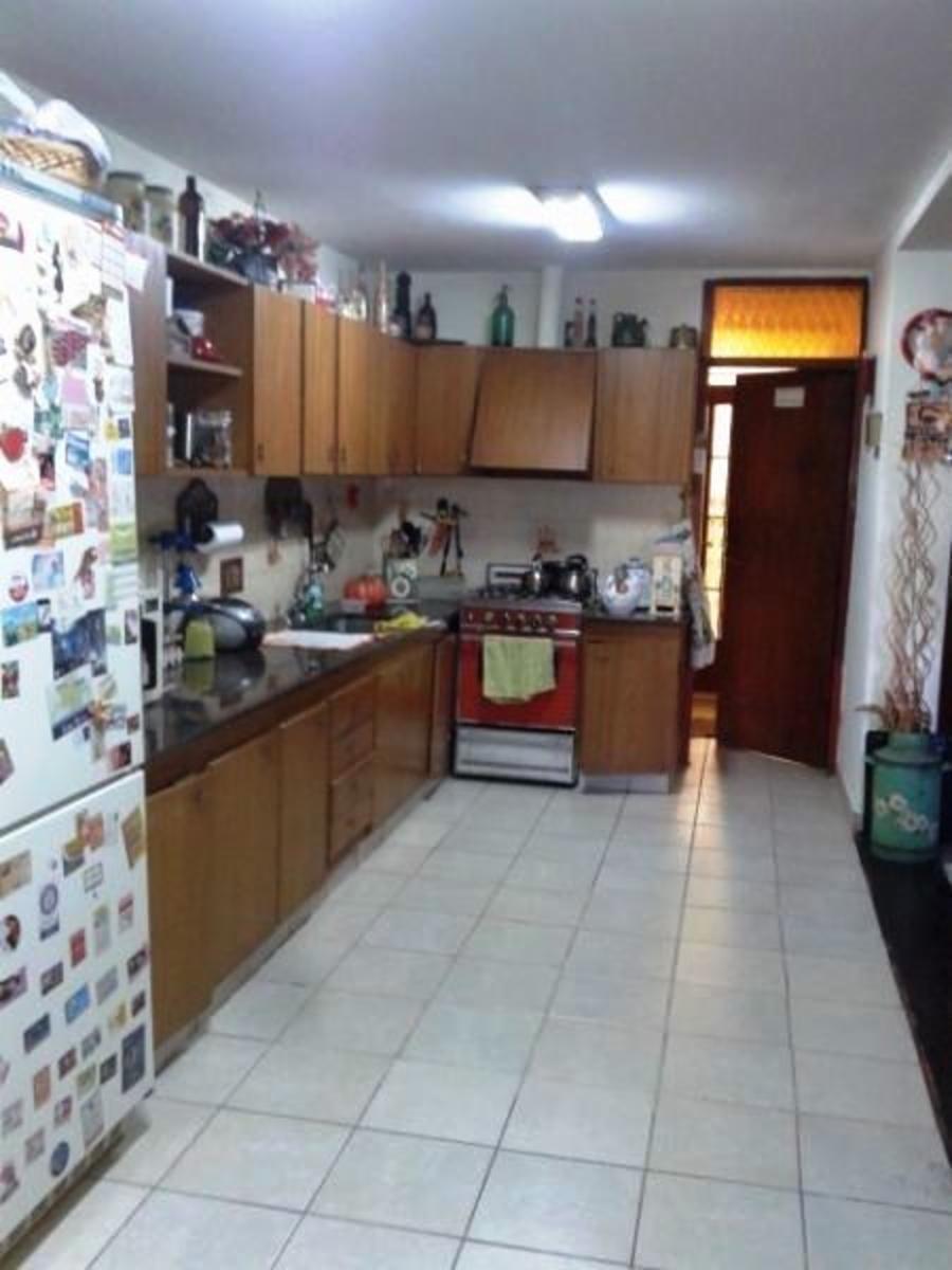 En Venta Casa de 3 Dormitorios en Santa Genoveva — foto 3