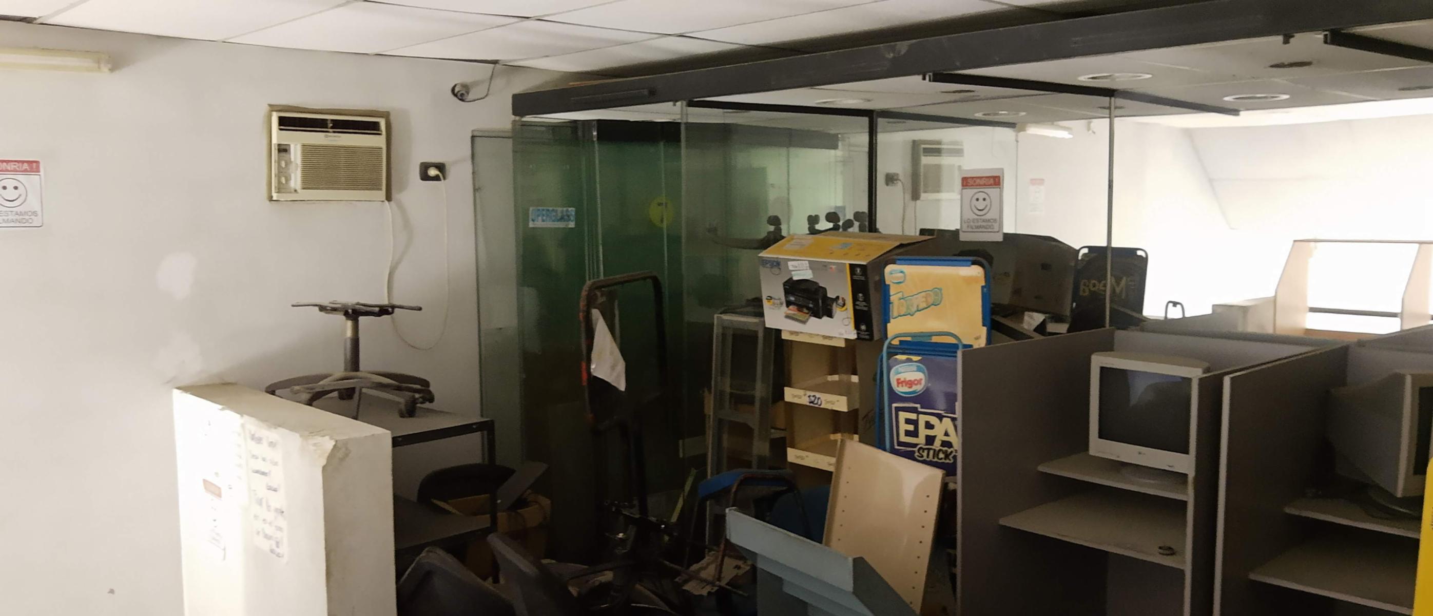 Local de uso comercial en Venta - 4