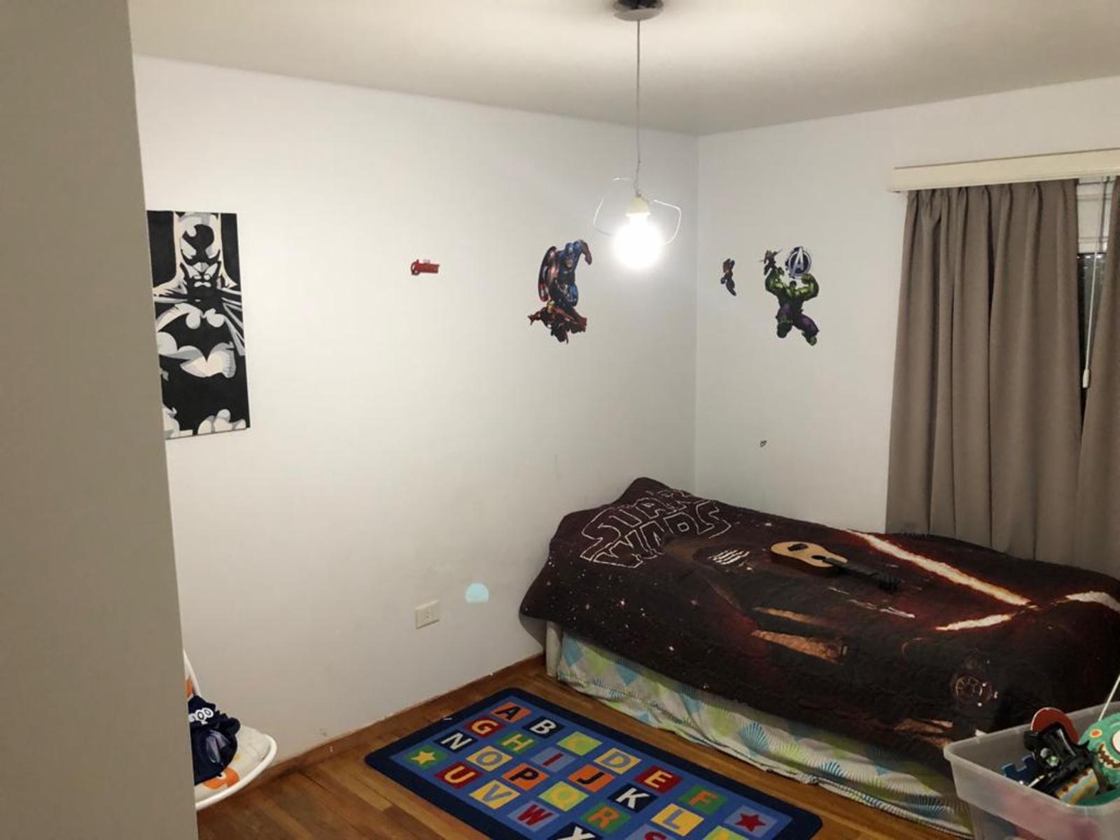 En Venta Casa 4 Dormitorio Bº Jardines del Rey 600 mts2 — foto 12