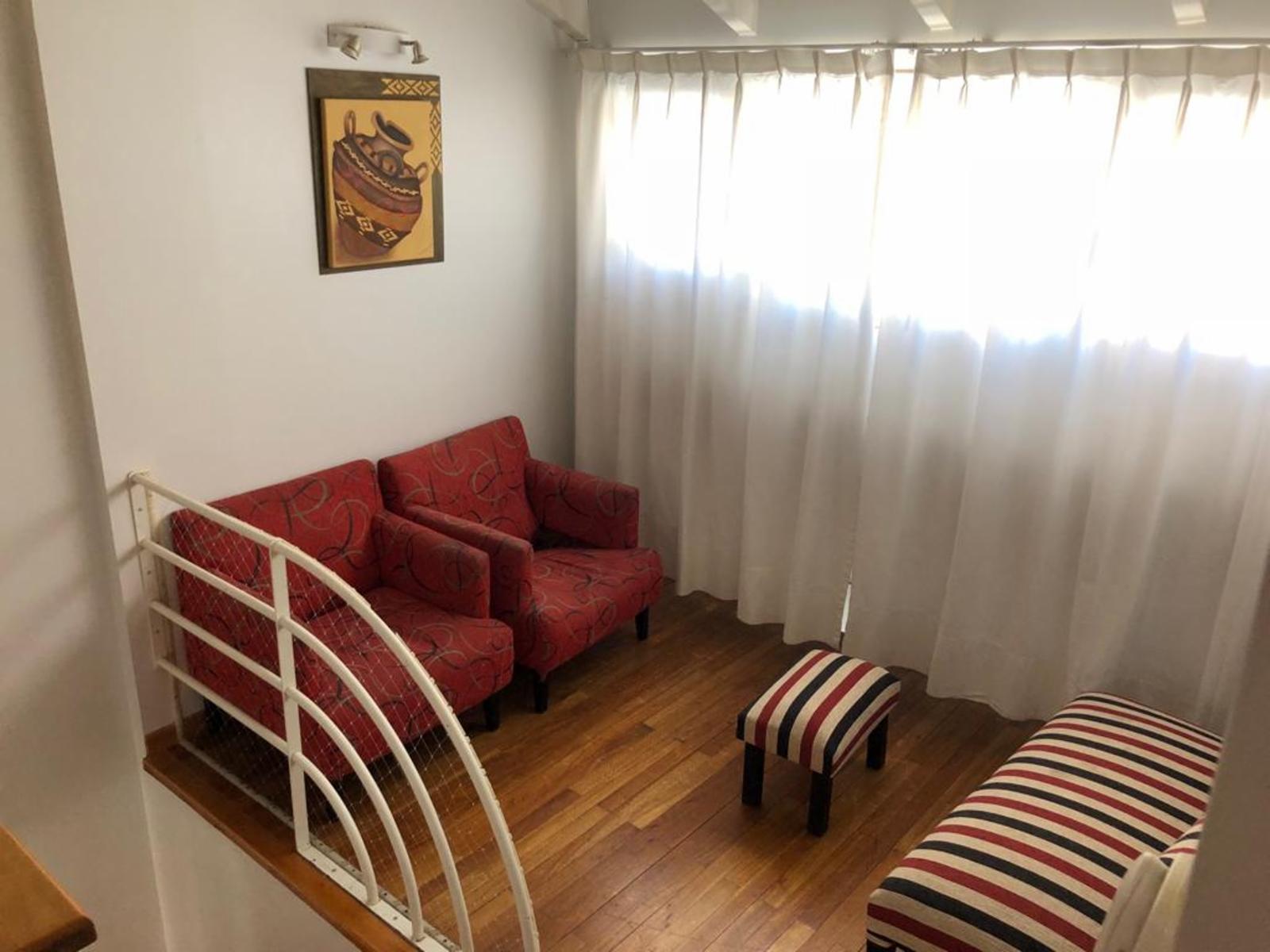 En Venta Casa 4 Dormitorio Bº Jardines del Rey 600 mts2 — foto 15