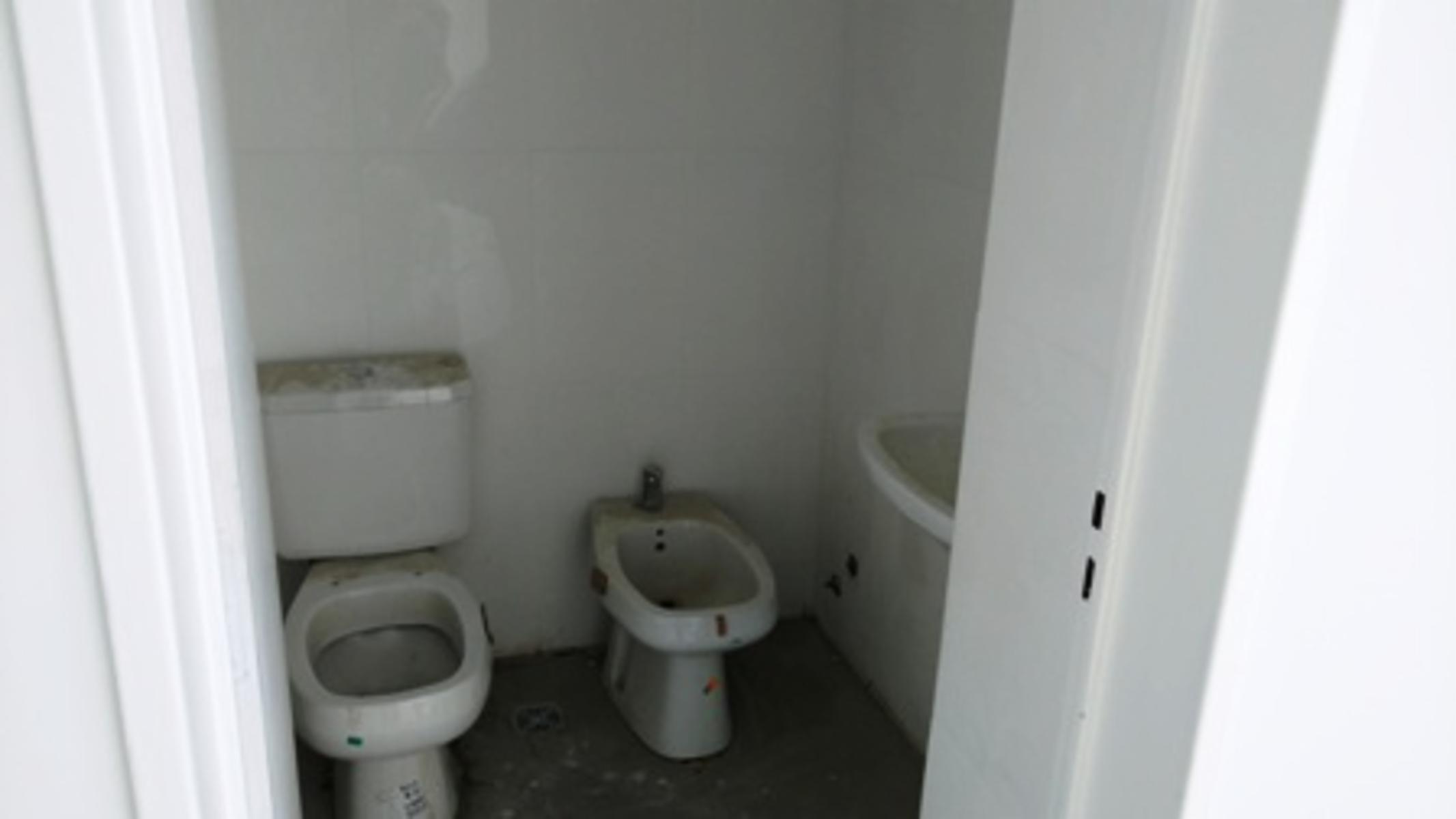 En Venta Piso de oficinas 170mts2 Av. Argentina - 7