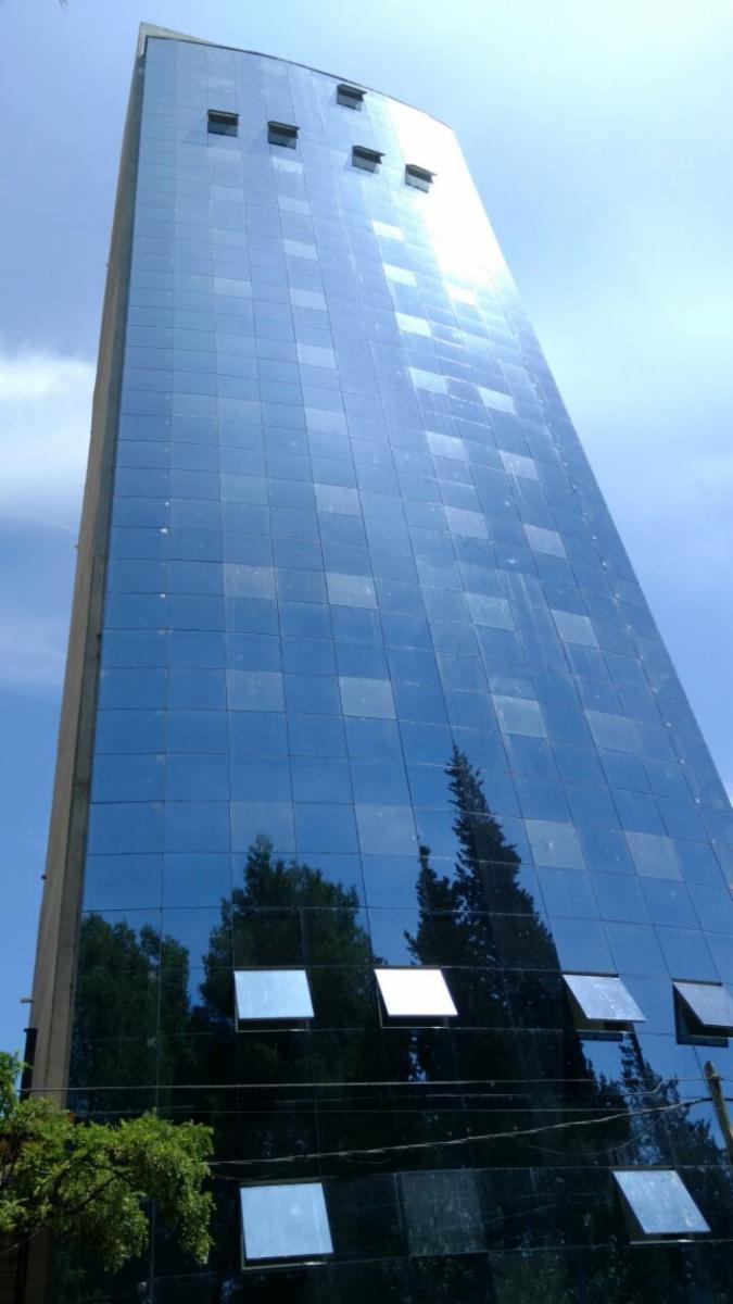 En Venta Piso de oficinas 170mts2 Av. Argentina - 8