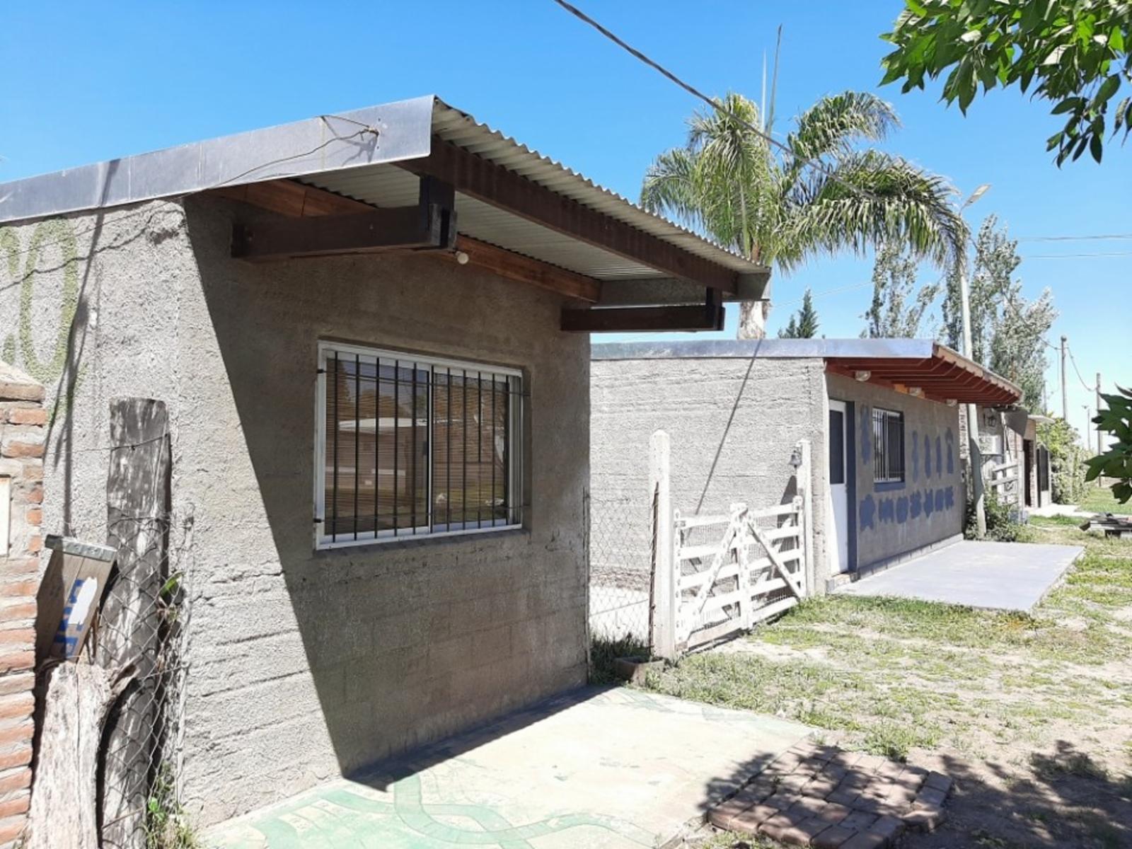 Casa con 2 locales en Coronel Domínguez dentro del pueblo, cerca del campo — foto 2