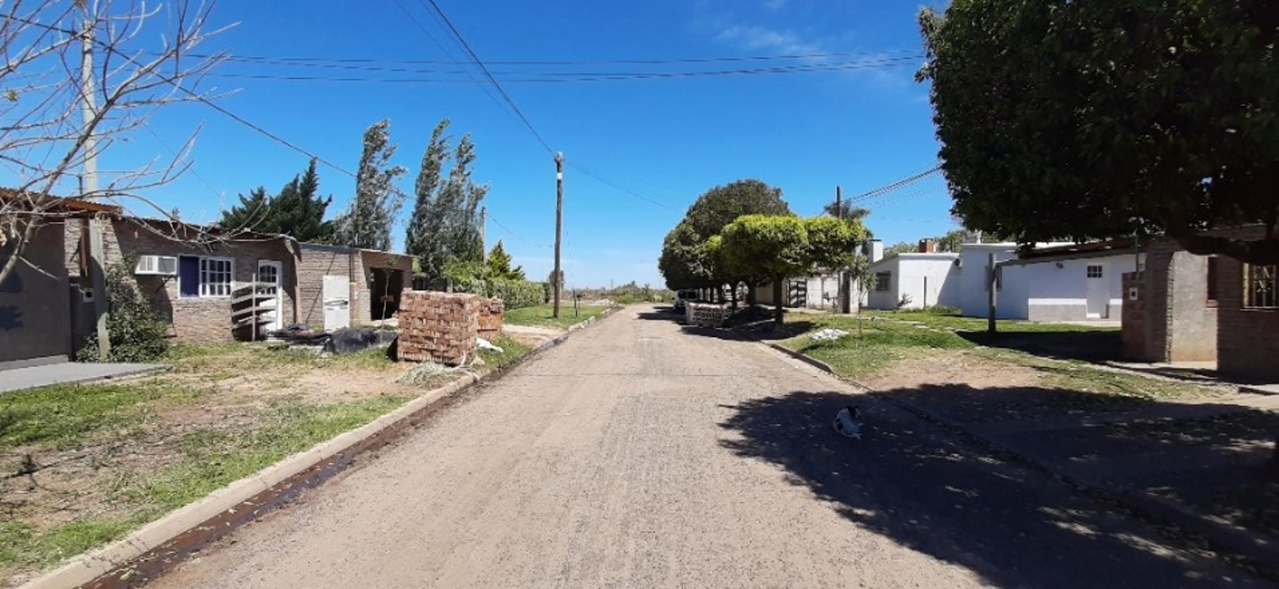 Casa con 2 locales en Coronel Domínguez dentro del pueblo, cerca del campo — foto 4