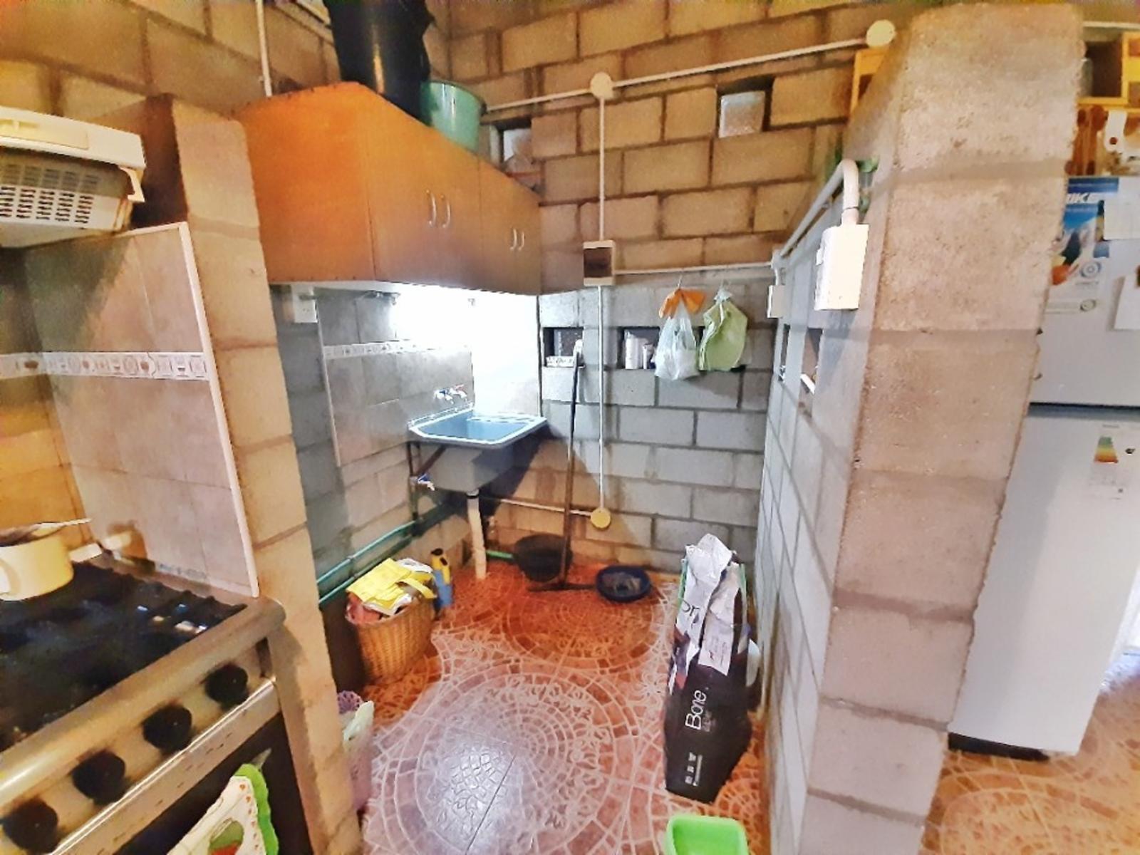Casa con 2 locales en Coronel Domínguez dentro del pueblo, cerca del campo — foto 14