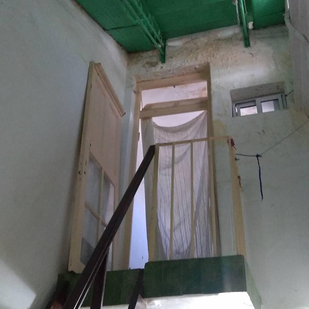 PH 2 Ambientes con altillo y patio a reciclar — foto 4