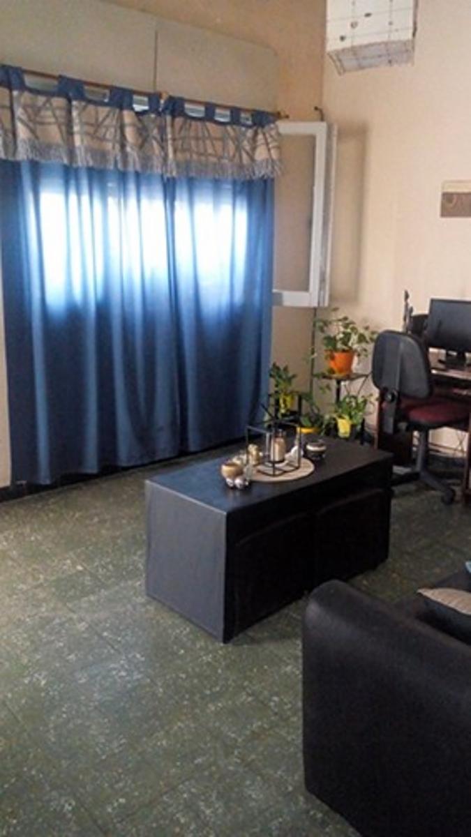 Vendo casa en barrio Los Paraisos