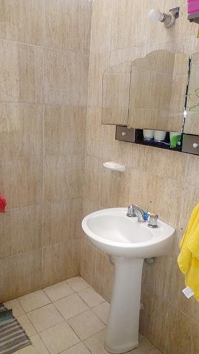 Vendo casa en barrio Los Paraisos — foto 3