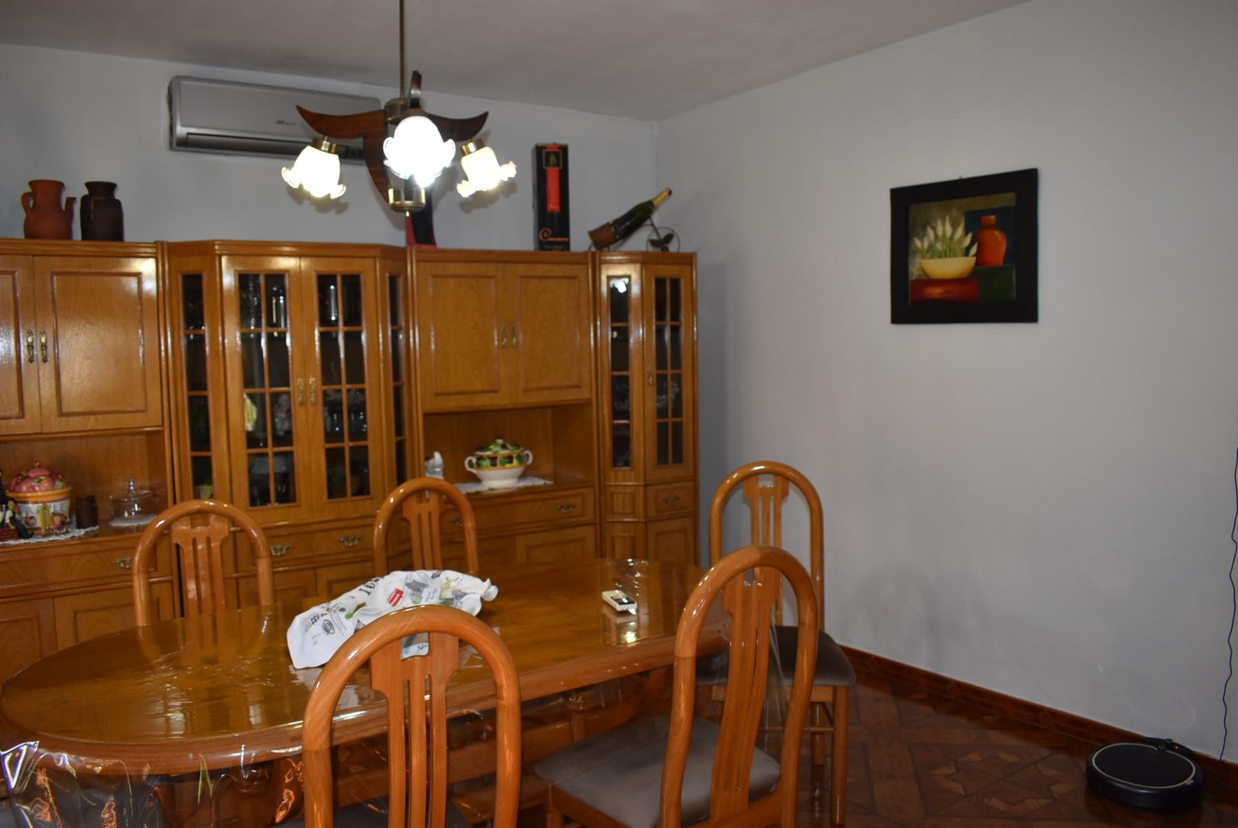 CASA EN ESQUINA DE DOS DORMITORIOS MÁS DOS LOCALES COMERCIALES — foto 8