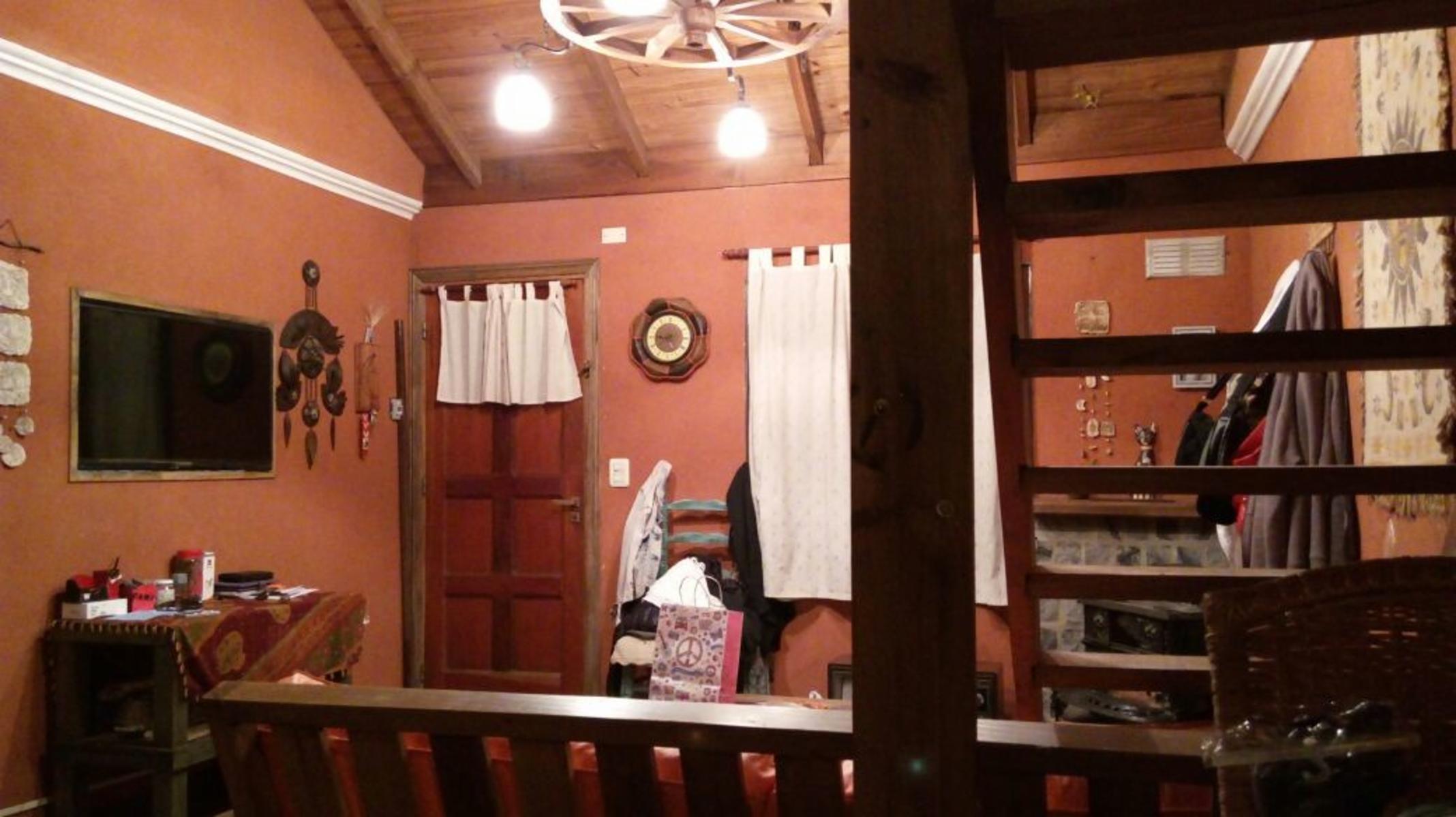 CHALET DOS DORMITORIOS, AMPLIA COCHERA, FONDO LIBRE — foto 3