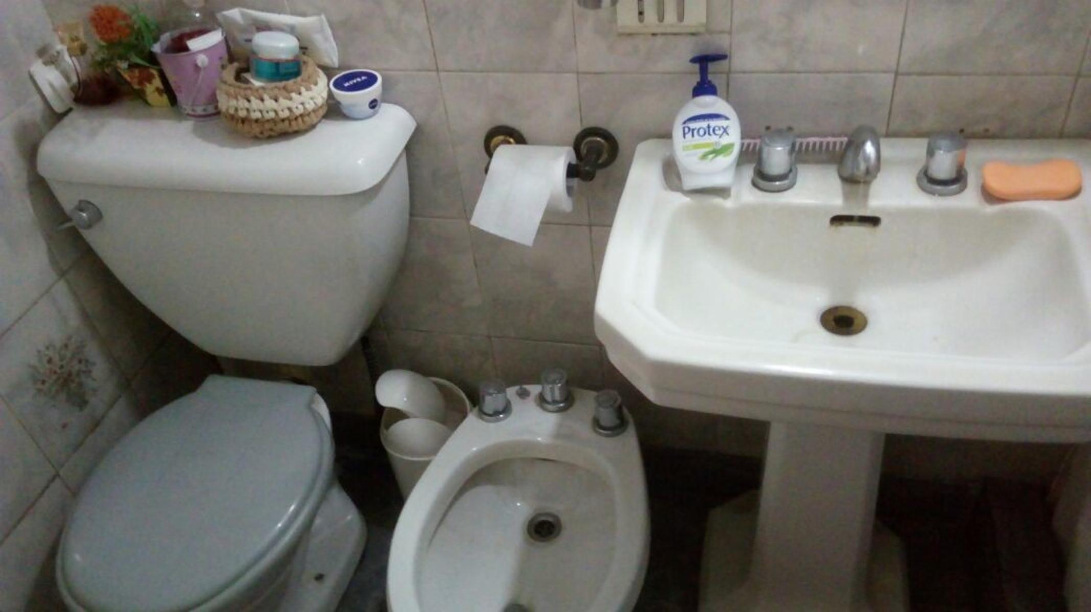 CHALET DOS DORMITORIOS, AMPLIA COCHERA, FONDO LIBRE — foto 8
