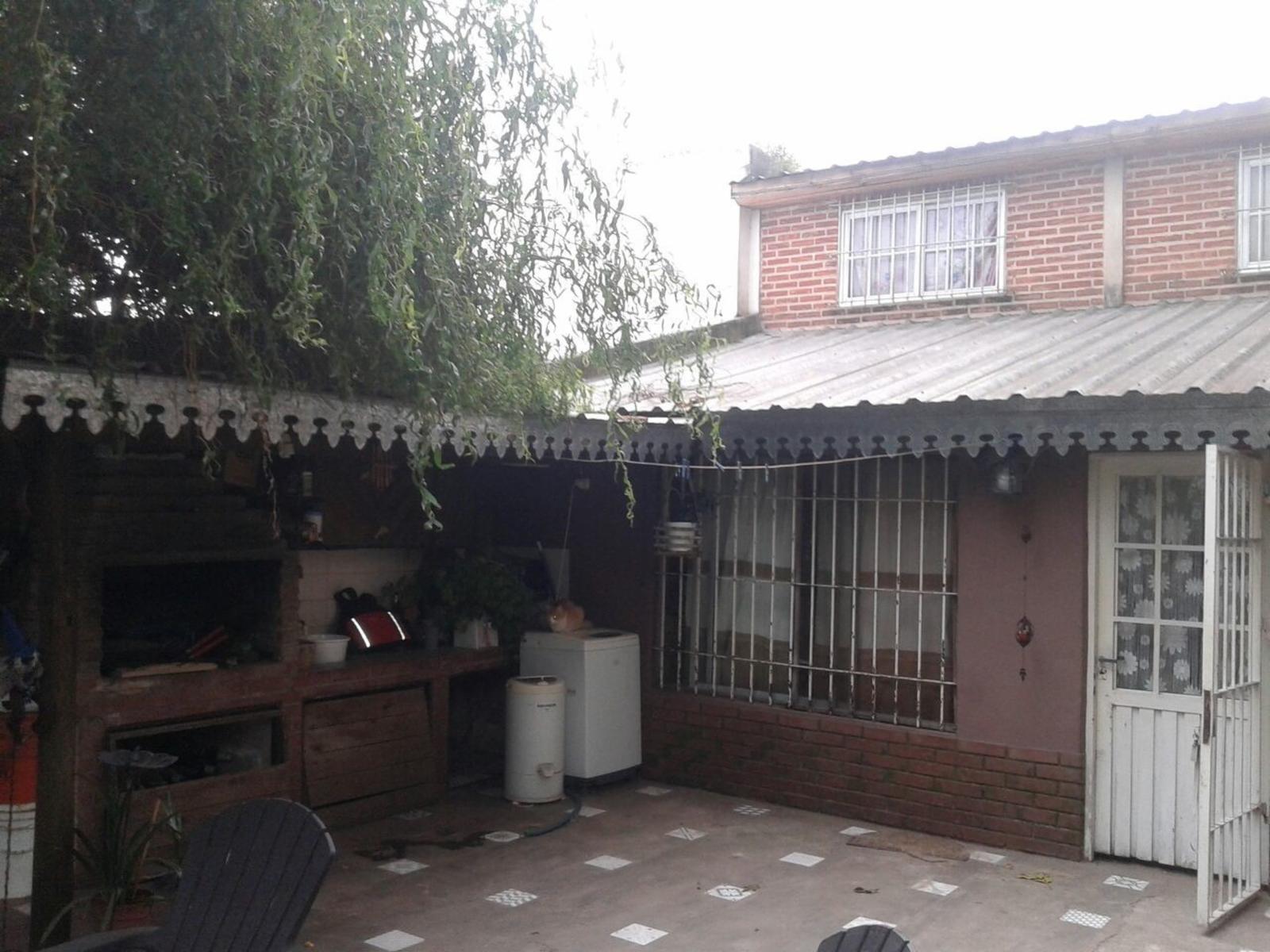 CHALET DOS DORMITORIOS, AMPLIA COCHERA, FONDO LIBRE — foto 13