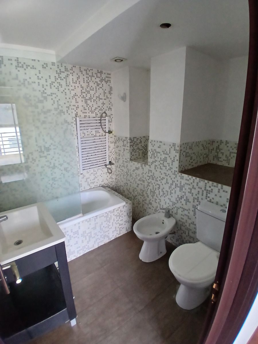 DEPARTAMENTO 2 AMBIENTES C/BAÑO Y TOILETTE., COCHERA, ¡APTO CRÉDITO — foto 10