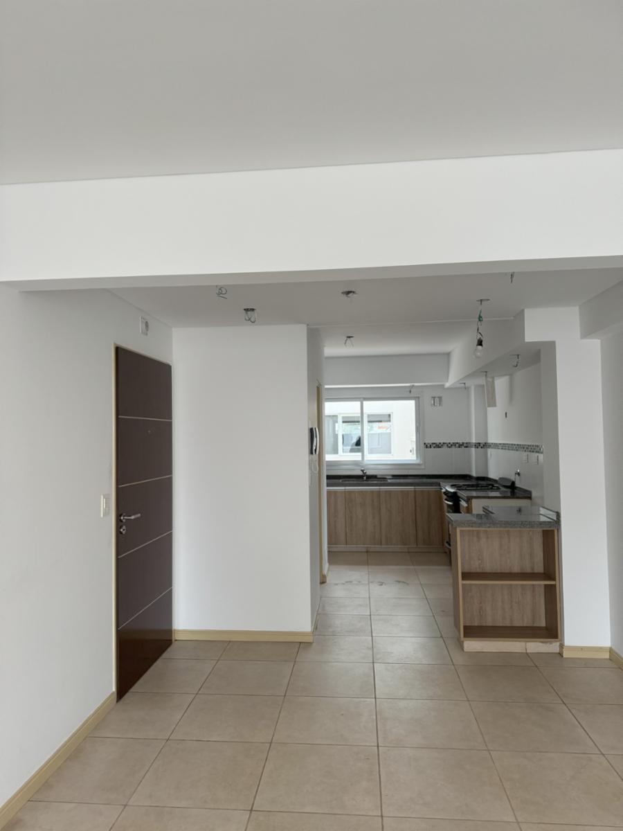 DEPARTAMENTO A ESTRENAR 4 AMBIENTES 2 BAÑOS, 2 COCHERAS CUBIERTAS. — foto 2