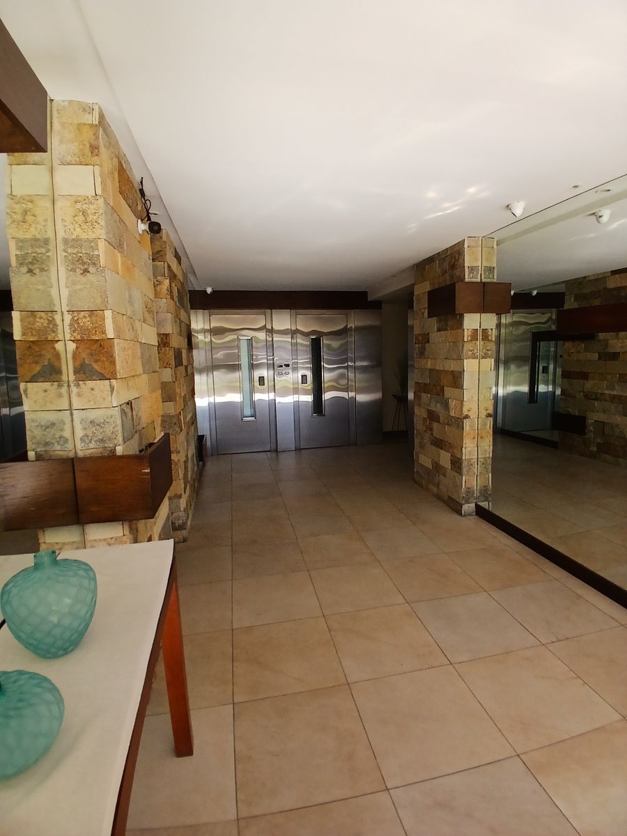 DEPARTAMENTO 3 AMBIENTES AL FRENTE, CON BALCÓN, 2 BAÑOS, COCHERA - 2