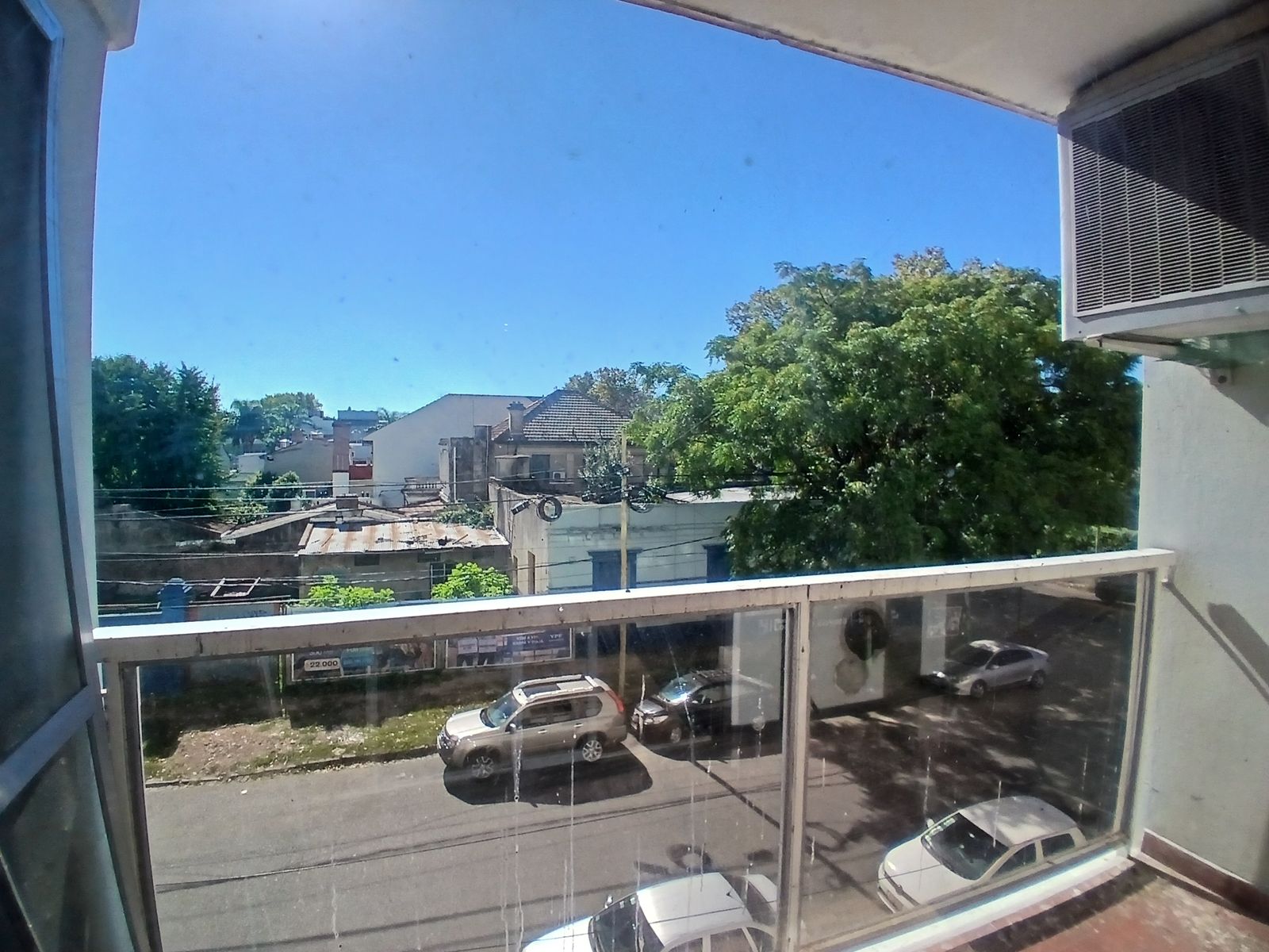 DEPARTAMENTO 3 AMBIENTES AL FRENTE, CON BALCÓN, 2 BAÑOS, COCHERA - 7