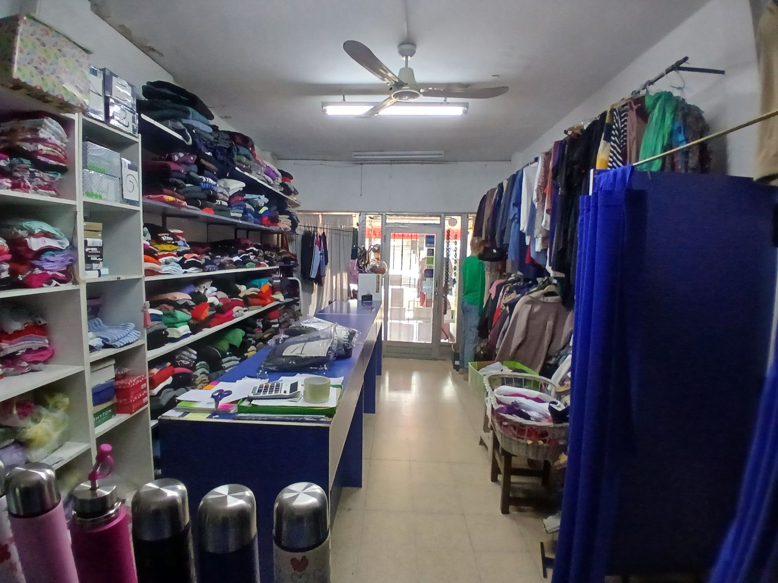 LOCAL COMERCIAL CON FONDO LIBRE - 7