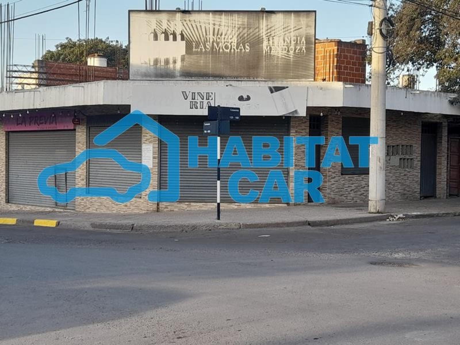Alquilo Local Comercial a metros del Club Luján - 1