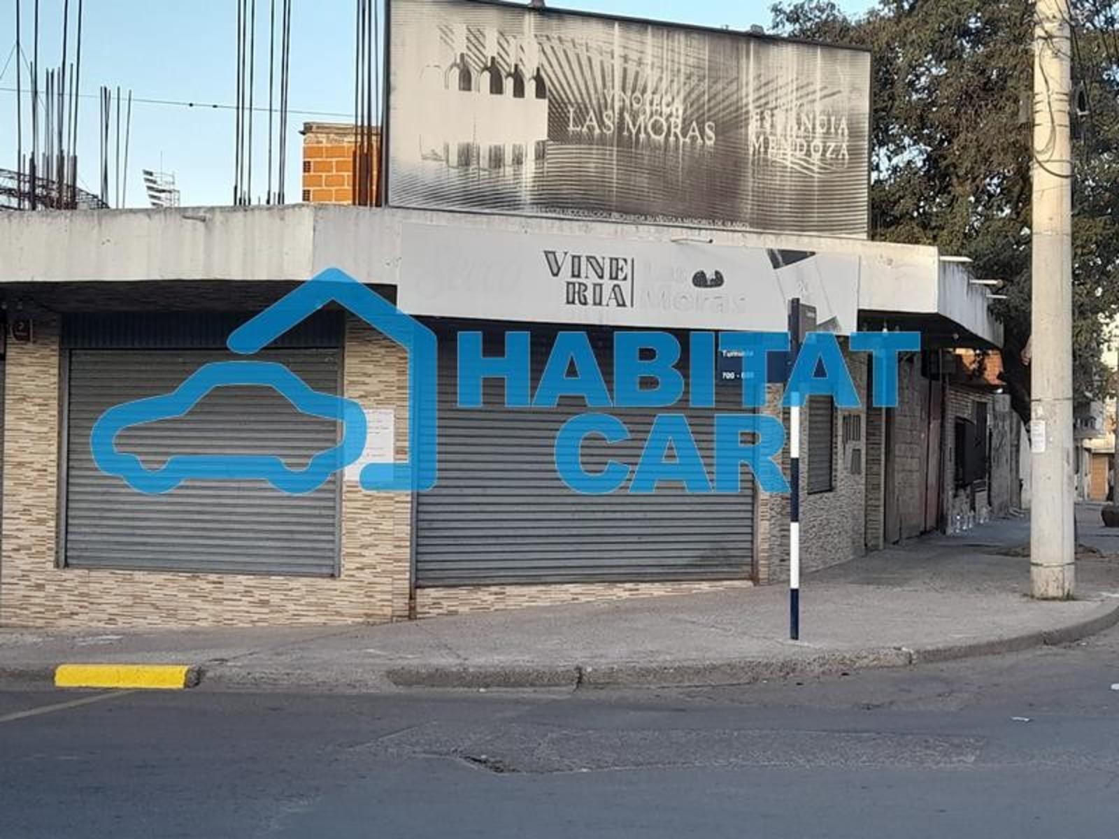 Alquilo Local Comercial a metros del Club Luján - 2