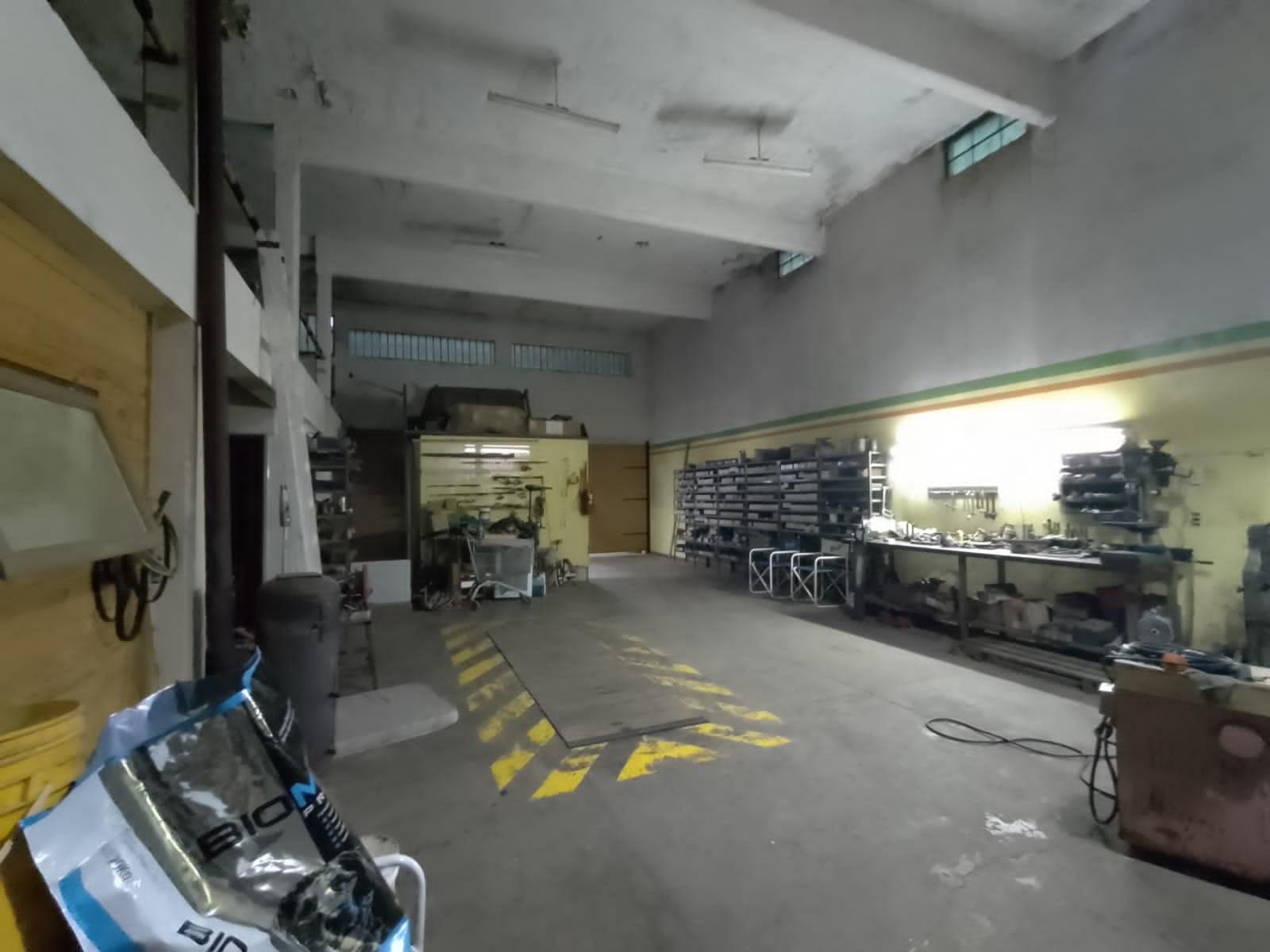 EN VENTA LOCAL COMERCIAL EN EXCELENTE UBICACION — foto 7