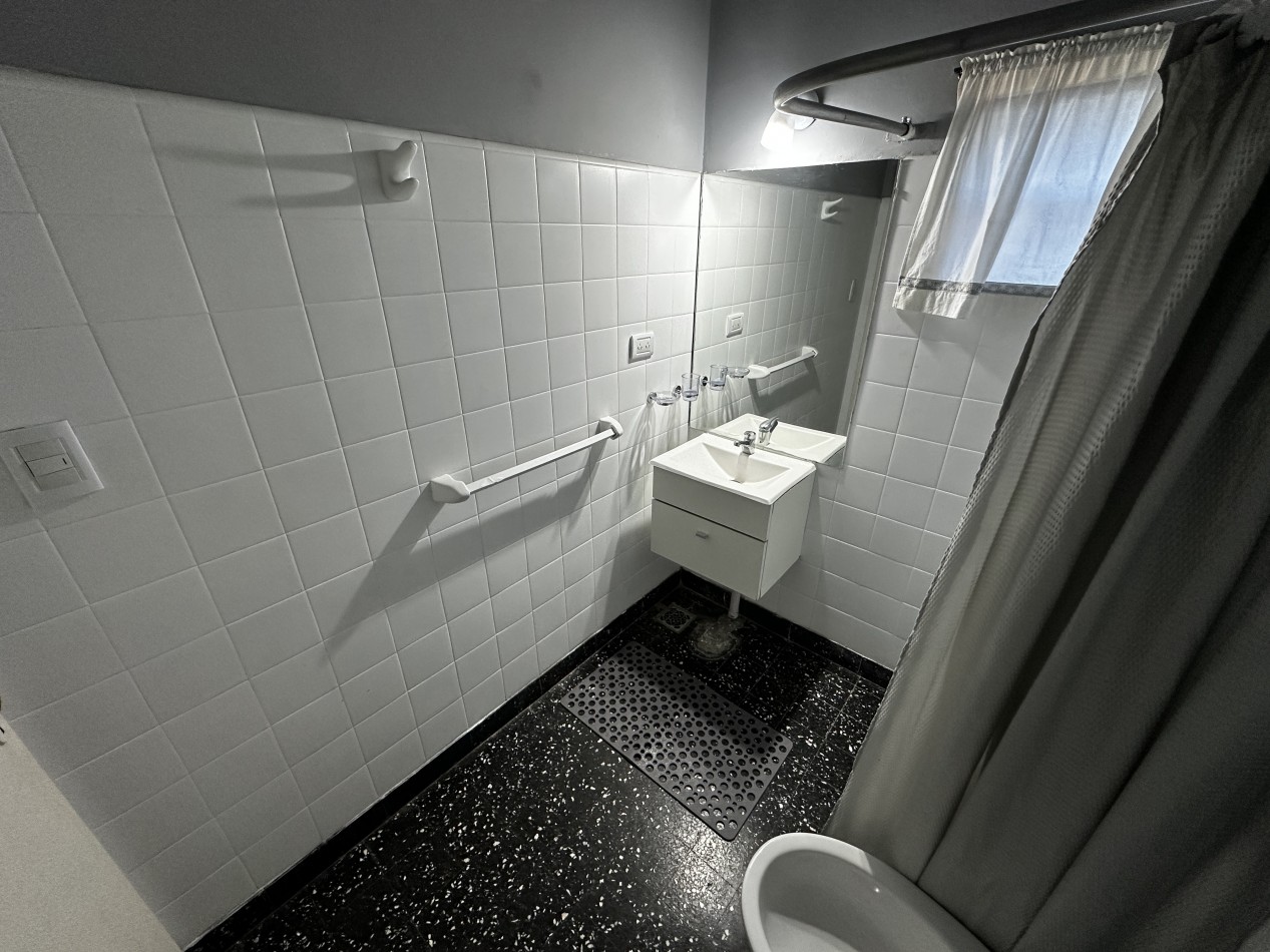 Duplex de 4 ambientes en venta con gas natural - Av. 7 e/104 y 105 - Villa Gesell - 20