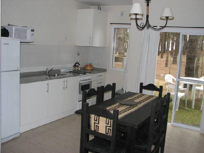 Excelente Duplex en Alquiler Pinamar, 3 ambientes con jardín y parrilla — foto 4