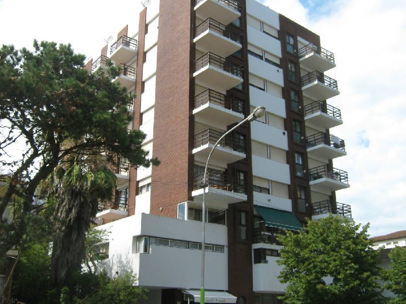 Departamento en Alquiler en Pinamar centro 2 ambientes ,
