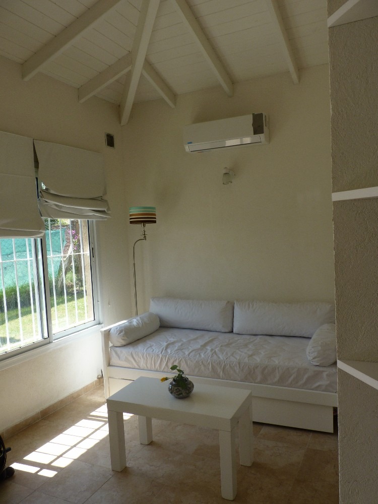 Excelente Departamento en Pinamar, a 30 mts del mar, con jardín y parrilla — foto 6