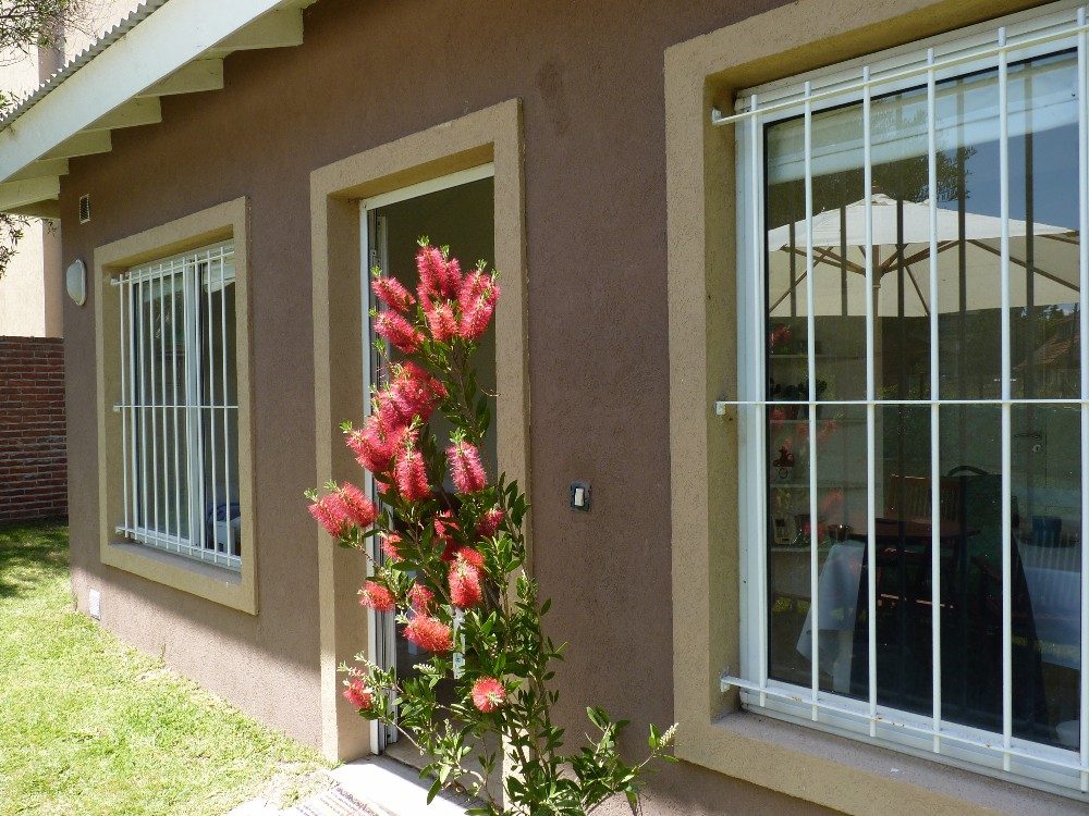 Excelente Departamento en Pinamar, a 30 mts del mar, con jardín y parrilla — foto 7
