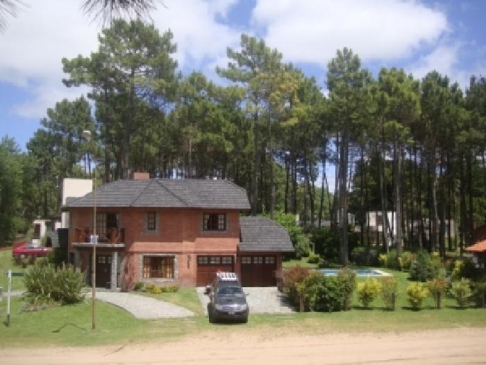Excelente Chalet con Jacuzzi y Piscina Climatizada para 10 personas — foto 4
