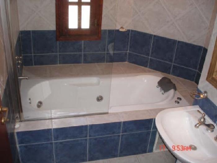 Excelente Chalet con Jacuzzi y Piscina Climatizada para 10 personas — foto 7