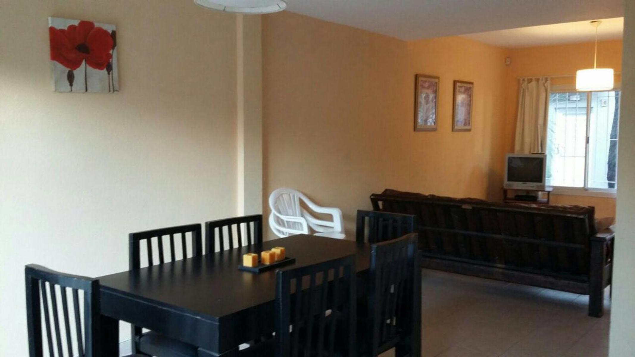 Excelente Duplex en Venta en Pinamar, 3 ambientes jardín y parrilla — foto 9