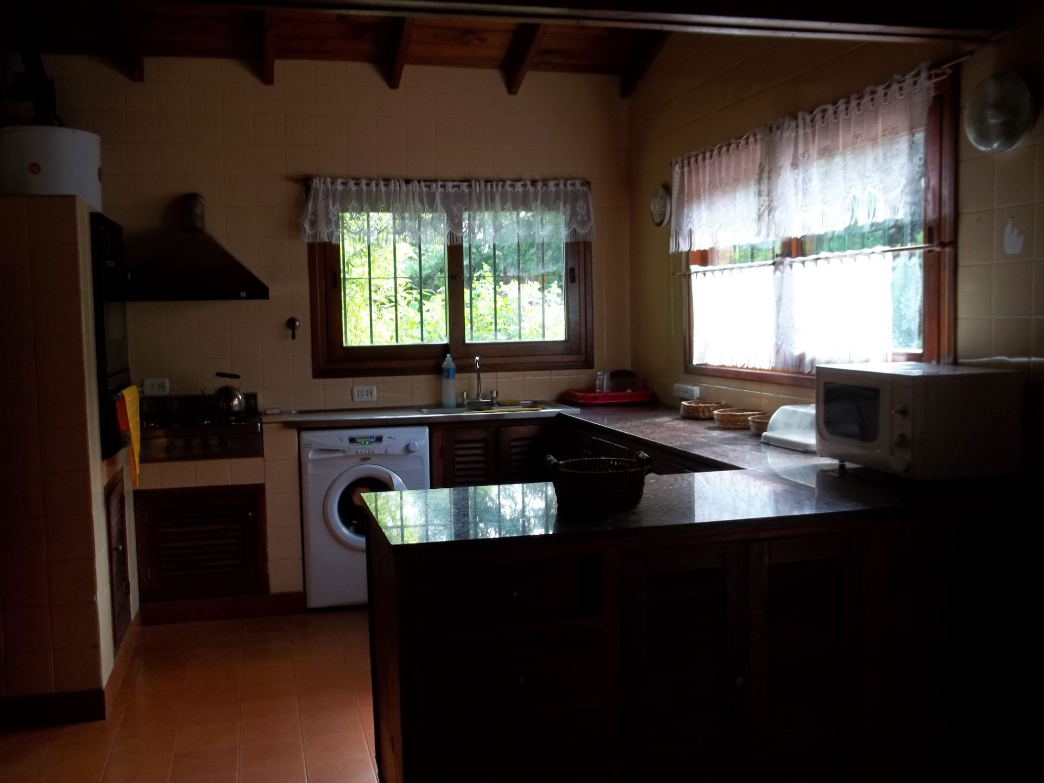 Chalet Zona Golf muy amplia 5 habitaciones a 4 cuadras de la playa en Alquiler Pinamar, — foto 11