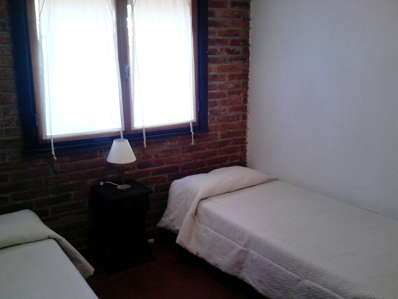 Unidad 1, Dto tipo duplex en Alquiler Pinamar, jardín, pariila a 6 cuadras de la playa Ufo Point. — foto 6