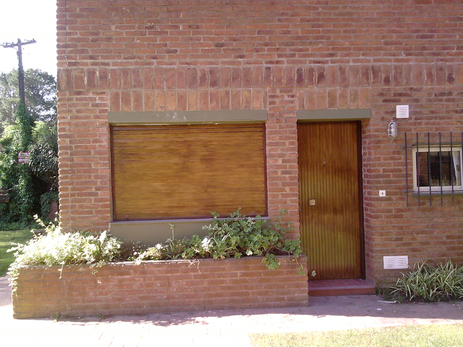 Unidad 1, Dto tipo duplex en Alquiler Pinamar, jardín, pariila a 6 cuadras de la playa Ufo Point. — foto 9